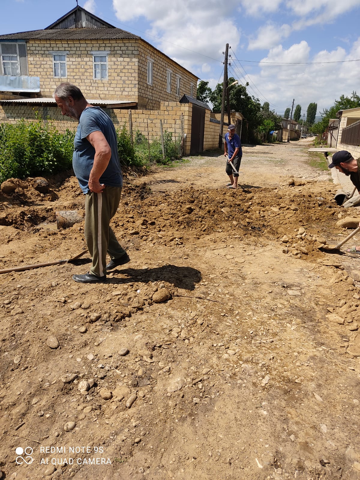 Благоустройство территории.
